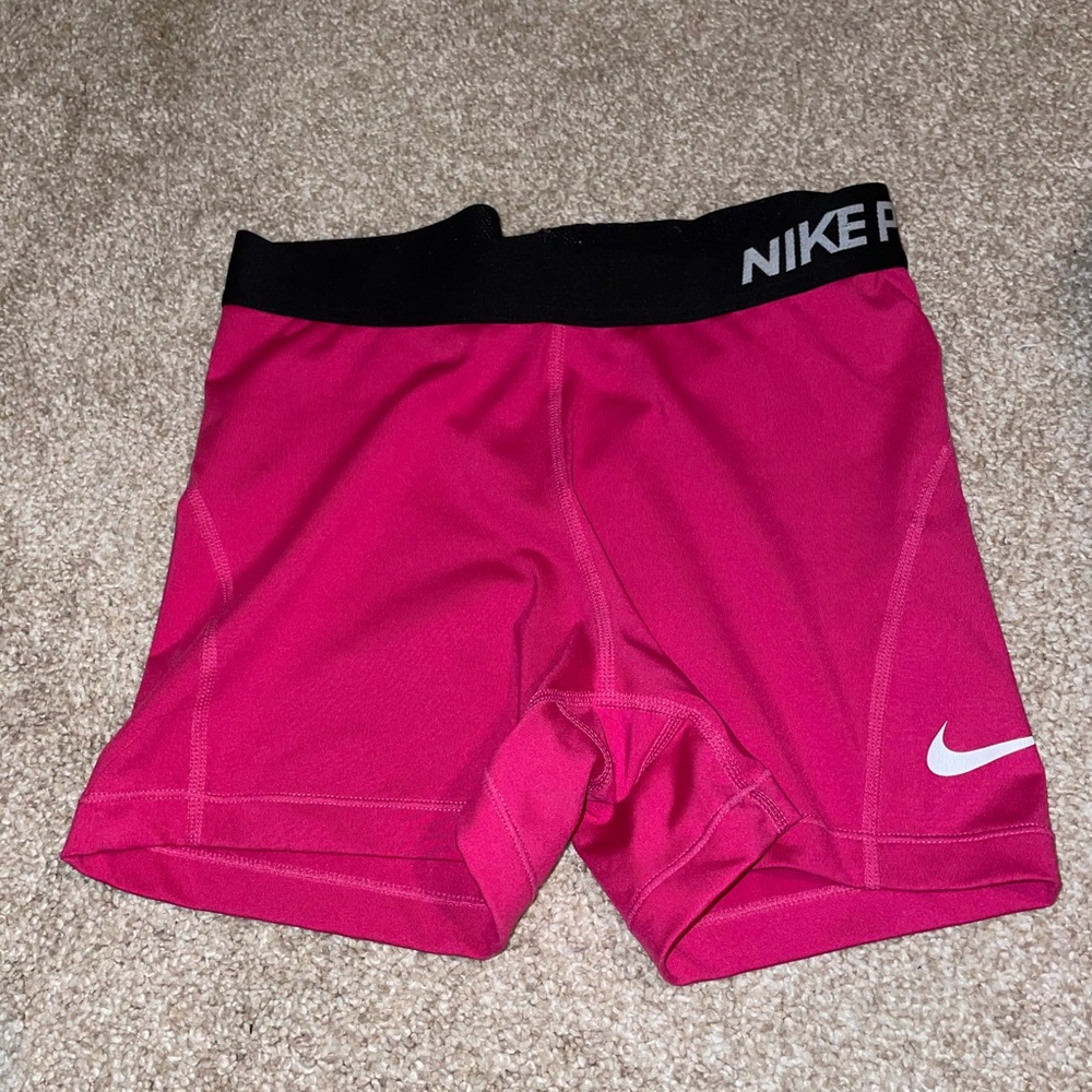 Women’s Nike Pro’s shorts size medium